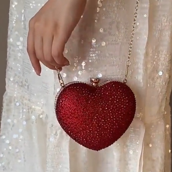 Red Heart-Shaped Rhinestone Embellished Lined Clutch Crossbody Purse